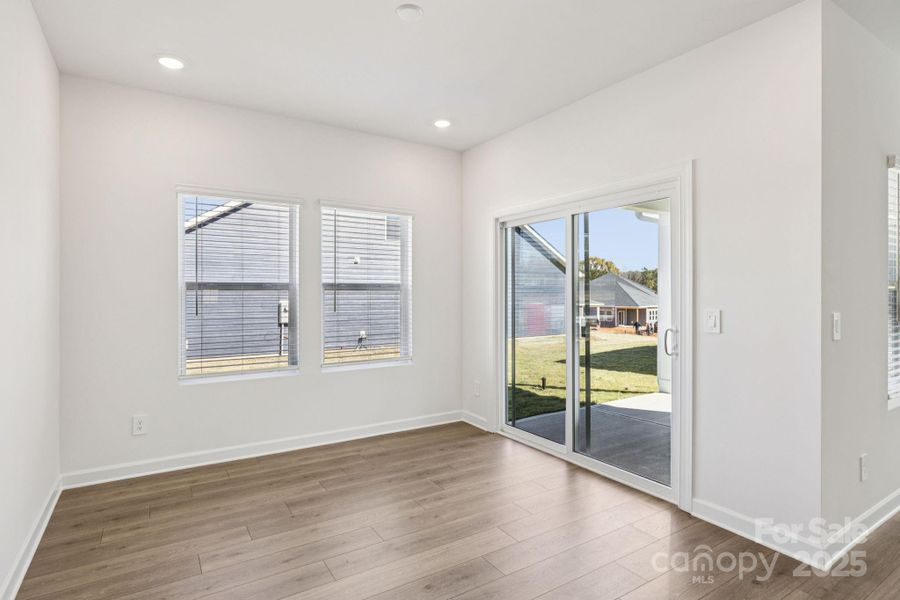 Spacious, unfurnished interior of a new home in Brighton Springs, York (Image 17).