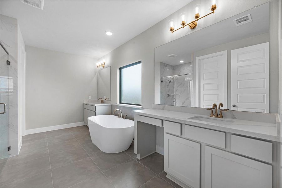 Furnished interior view inside a new home in Cross Creek West, Fulshear (Image 12).