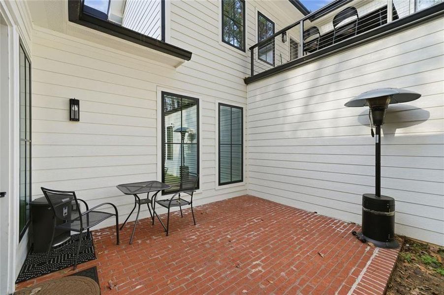 Exterior details and patio area of a home in , Alpharetta (Image 3).