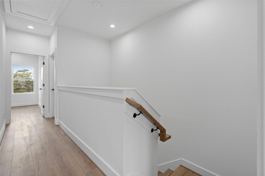 Spacious, unfurnished interior of a new home in , Houston (Image 37).