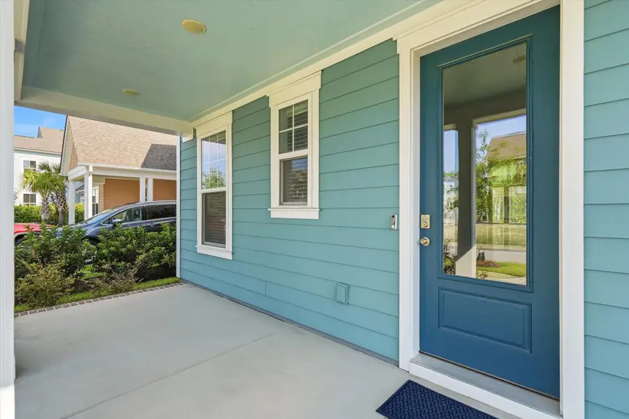Exterior details and patio area of a home in Nexton - Midtown - The Village Collection, Summerville (Image 3).