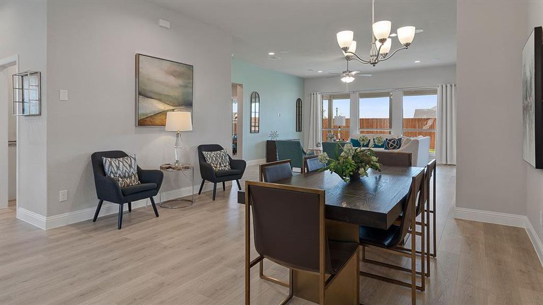 Furnished interior view inside a new home in Lakeview Pointe, Grand Prairie (Image 23). Furnished interior view inside a new home in Lakeview Pointe, Grand Prairie (Image 23).