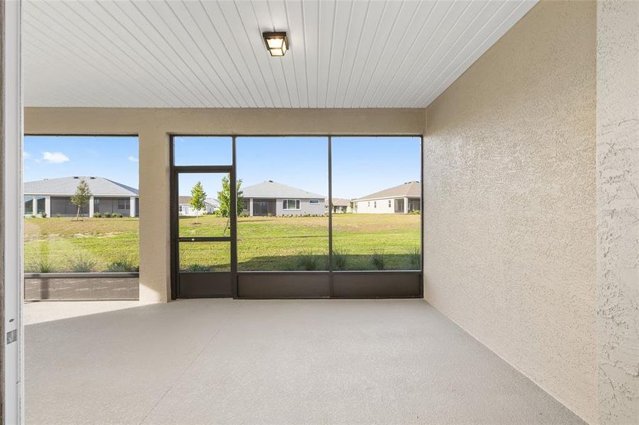 Exterior details and patio area of a home in , Ocala (Image 21).