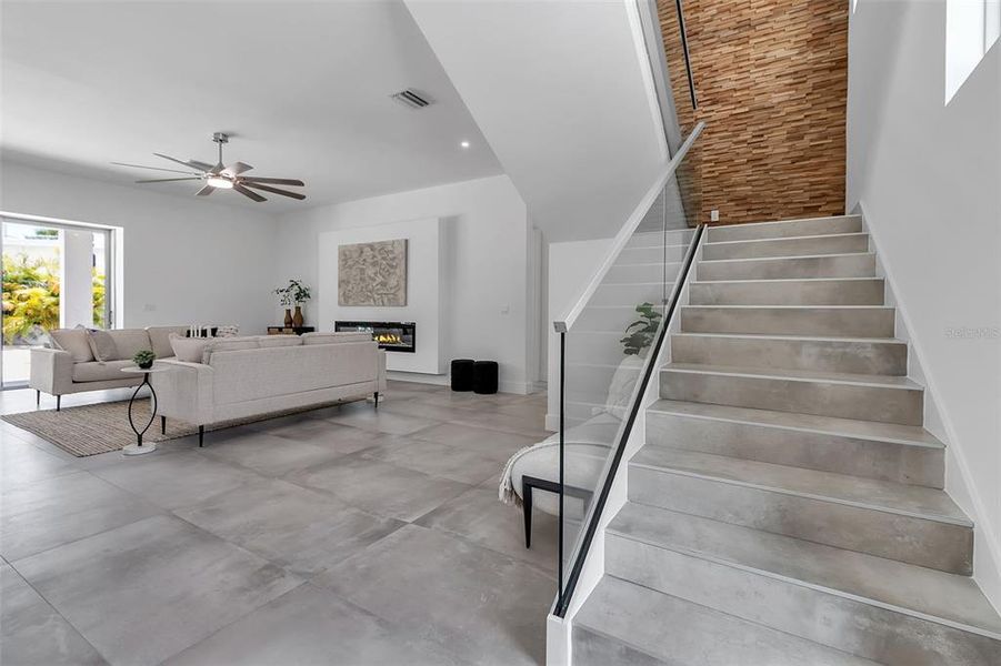 Furnished interior view inside a new home in , Sarasota (Image 47).