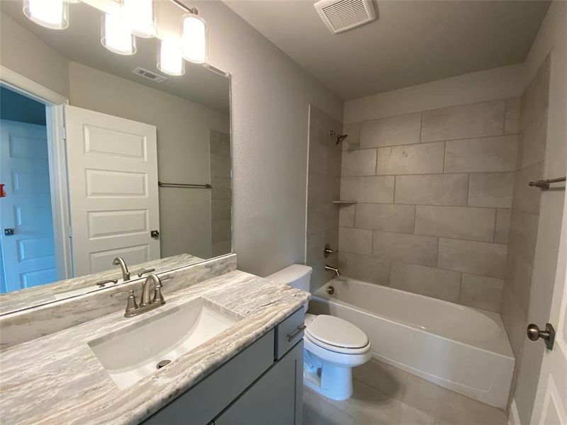 Ensuite bath 3 in bed 4 and would make a great guest room. Ensuite bath 3 in bed 4 and would make a great guest room.