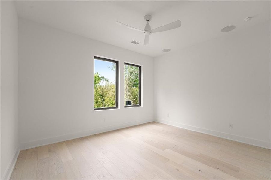 Spacious, unfurnished interior of a new home in , Roswell (Image 57).