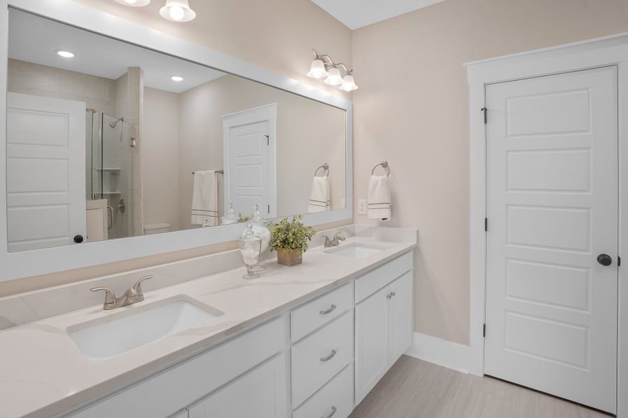 Representative furnished interior of a home built from the Jamestown by Bill Clark Homes in Riverside Cove, Wilmington (Image 16).