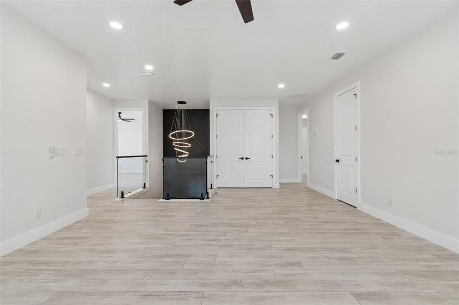Spacious, unfurnished interior of a new home in , Tampa (Image 70).
