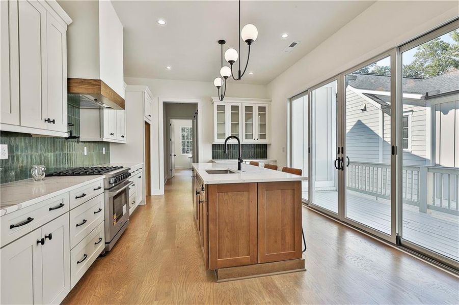Furnished interior view inside a new home in Laurel Brooke, Peachtree City (Image 8).