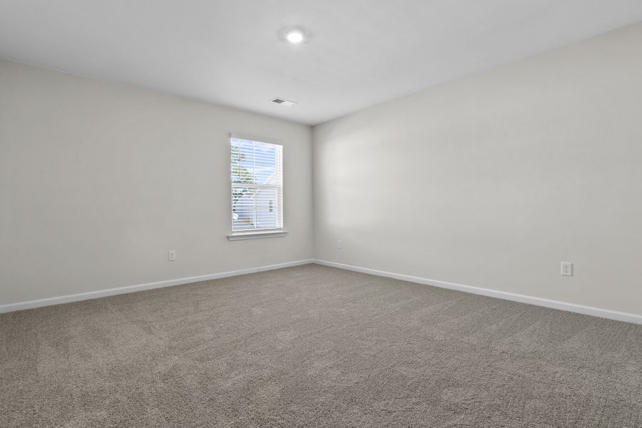 Representative unfurnished interior of a home built from the Larch Single-Family B by McGuinn Homes in Willow Lake, Blythewood (Image 18).
