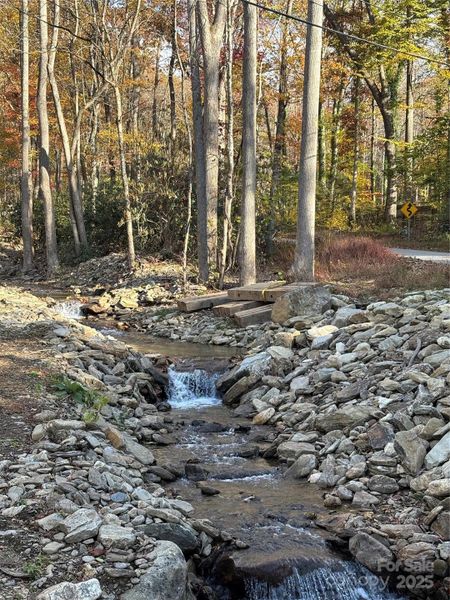 Natural landscape and outdoor views near in Weaverville (Image 19). Natural landscape and outdoor views near in Weaverville (Image 19).