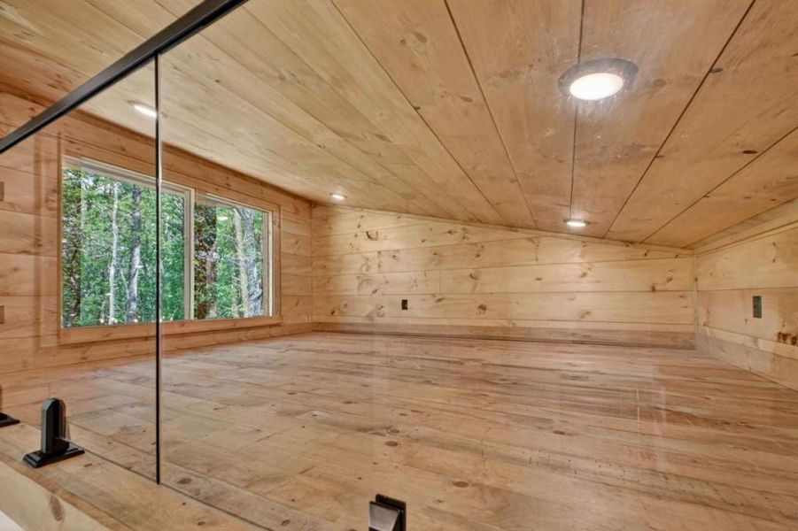 Image 52 of a home in .