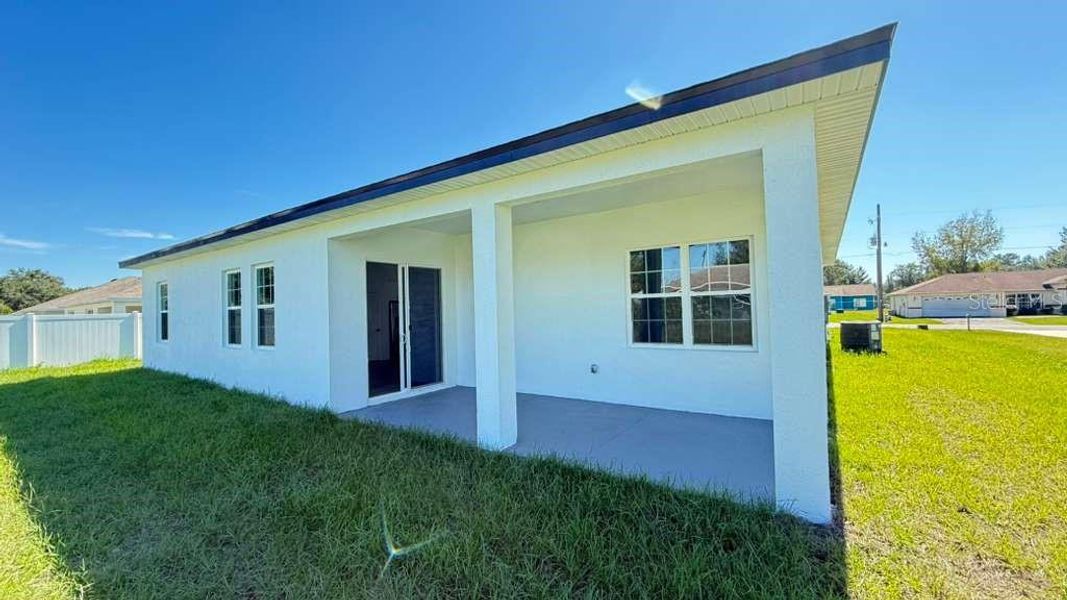 Exterior details and patio area of a home in , Ocala (Image 20). Exterior details and patio area of a home in , Ocala (Image 20).