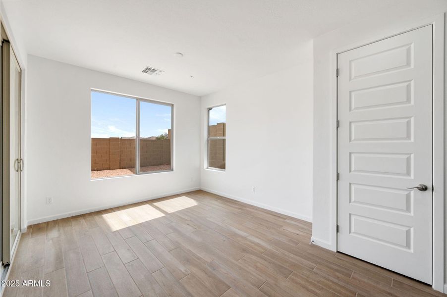 13-Dining-1 13-Dining-1