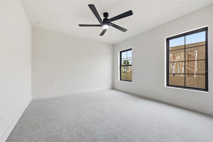 Spacious, unfurnished interior of a new home in , Gainesville (Image 31).