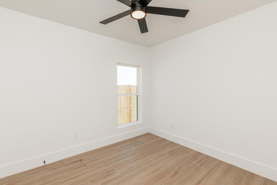 Spacious, unfurnished interior of a new home in , Beaumont (Image 33).