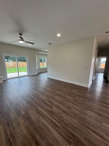 Spacious, unfurnished interior of a new home in , Thorndale (Image 25).