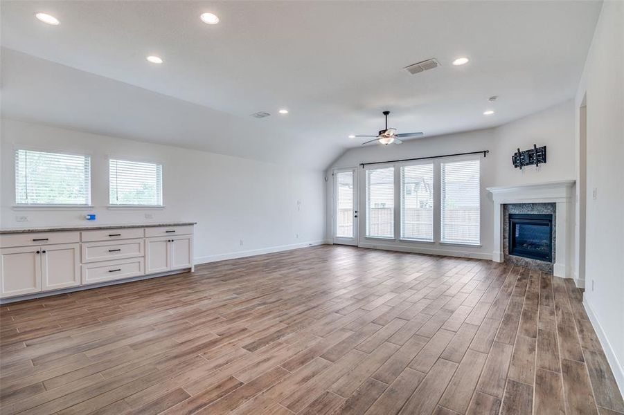Spacious, unfurnished interior of a new home in Devonshire, Forney (Image 15).