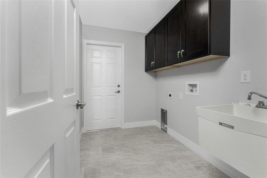 Image 33 of a home in . Image 33 of a home in .