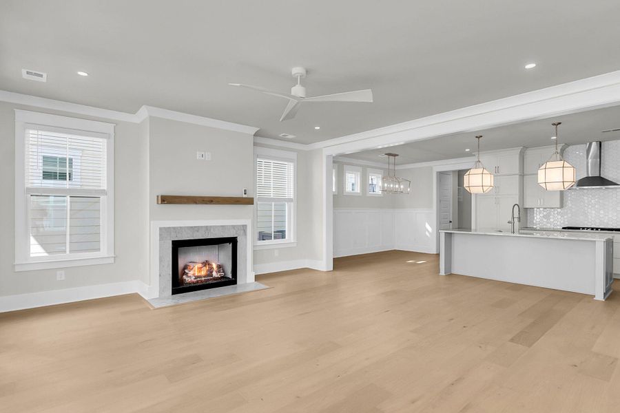 Spacious, unfurnished interior of a new home in Miller's Crossing, Johns Island (Image 16).