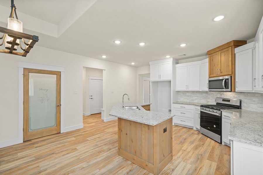 Image 13 of a home in .