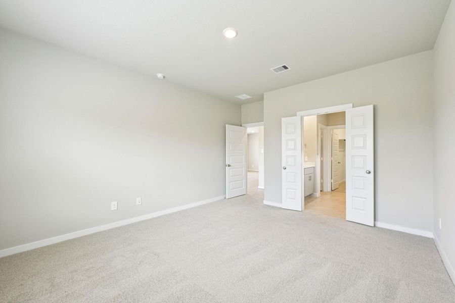 Photo is not of the actual home, but is an inspirational photo of builder’s model home and may depict options, furnishings, and/or decorator features that are not included Photo is not of the actual home, but is an inspirational photo of builder’s model home and may depict options, furnishings, and/or decorator features that are not included