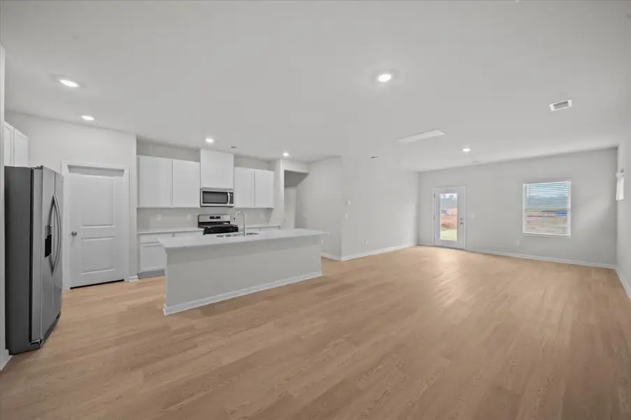 Spacious, unfurnished interior of a new home in Cedar Shoals – Heritage Collection, Piedmont (Image 10). Spacious, unfurnished interior of a new home in Cedar Shoals – Heritage Collection, Piedmont (Image 10).