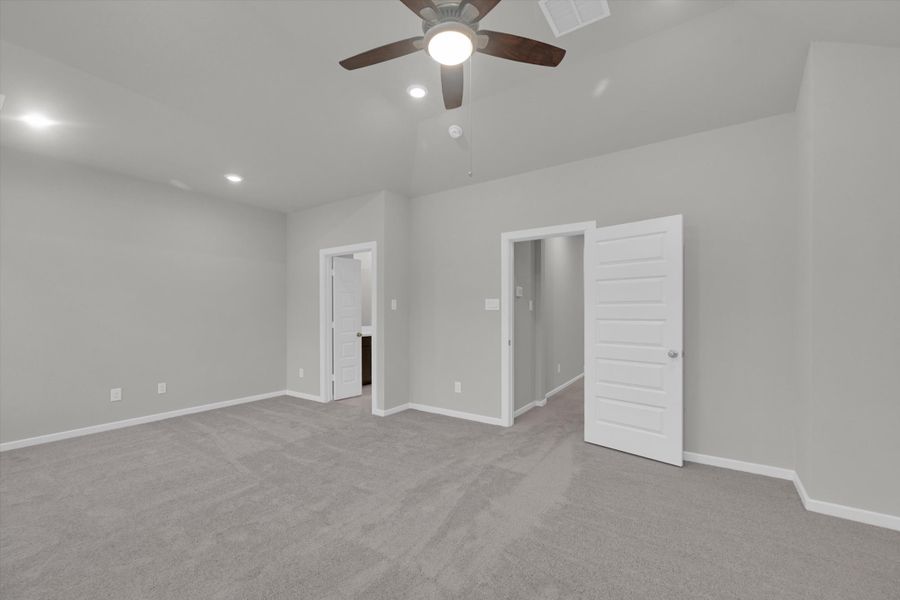 Spacious, unfurnished interior of a new home in Summer Place 35', Montgomery (Image 28). Spacious, unfurnished interior of a new home in Summer Place 35', Montgomery (Image 28).
