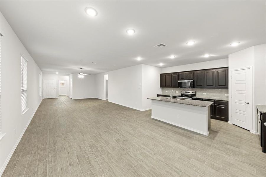 16. 1708 Potomac - Dining (2)