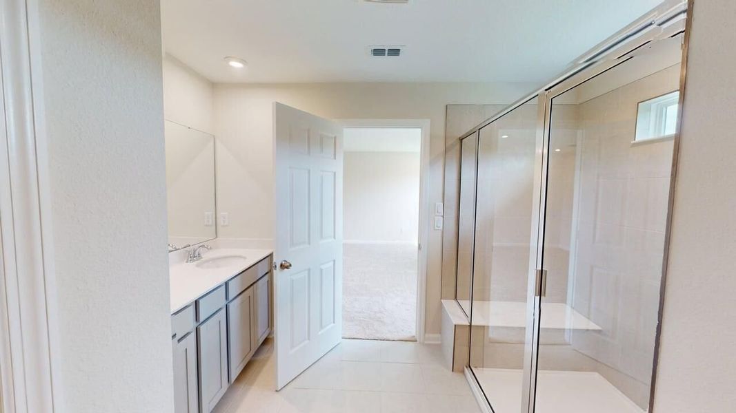 Image 12 of a home in Sandridge Hills.