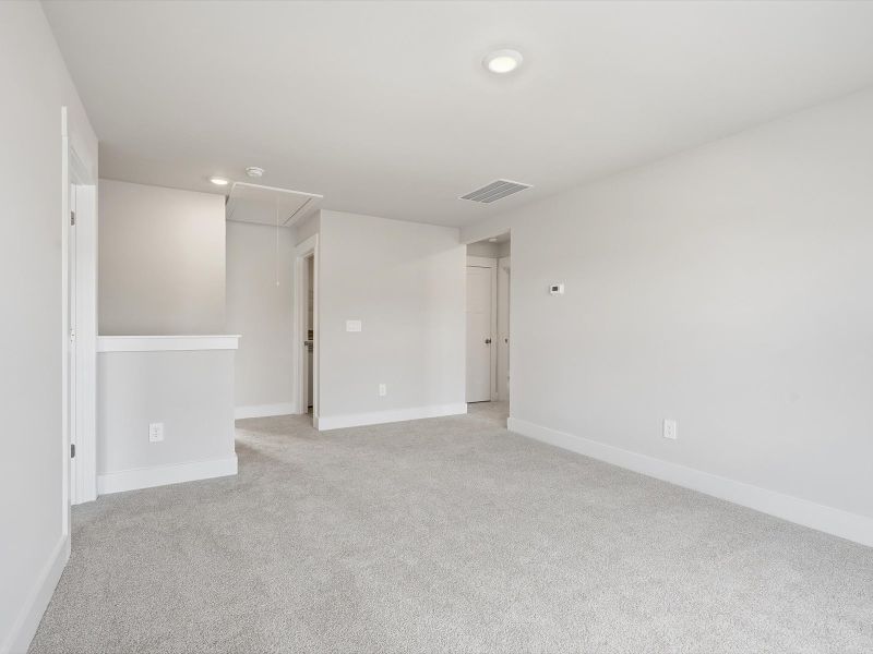 Spacious, unfurnished interior of a new home in Crossing at Abner Creek, Greer (Image 15). Spacious, unfurnished interior of a new home in Crossing at Abner Creek, Greer (Image 15).