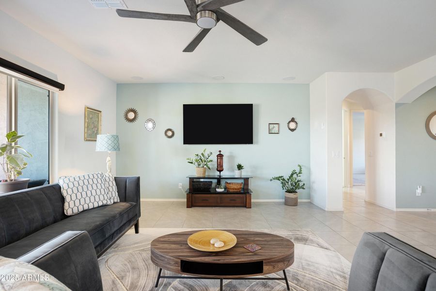 _F9A8160-2 (1) _F9A8160-2 (1)