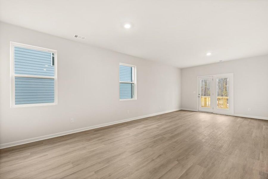 Spacious, unfurnished interior of a new home in Pointe Park, Union City (Image 25).
