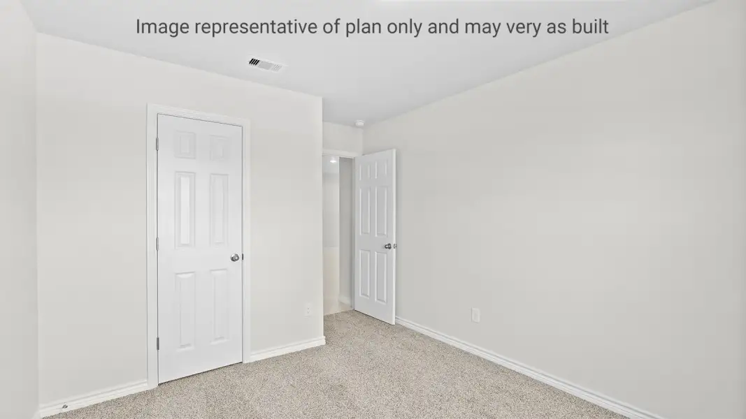 Spacious, unfurnished interior of a new home in Heritage Crossing, Corpus Christi (Image 13).