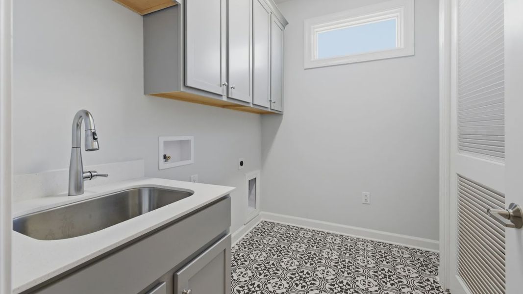 Furnished interior view inside a new home in The Courtyards at Oak Grove, Durham (Image 10).