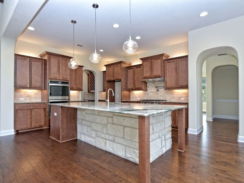Representative furnished interior of a home built from the Coronado I by Giddens Homes in Clearwater Ranch, Liberty Hill (Image 78).