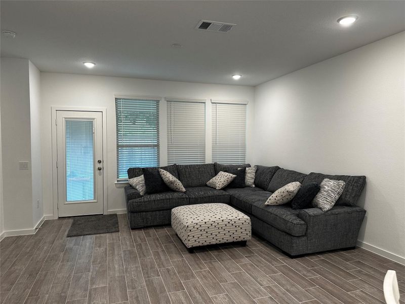 Furnished interior view inside a new home in , Tomball (Image 12).