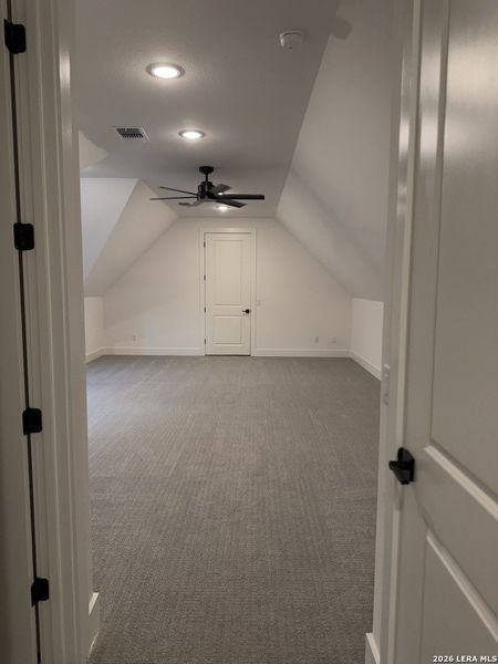 Spacious, unfurnished interior of a new home in , New Braunfels (Image 34).