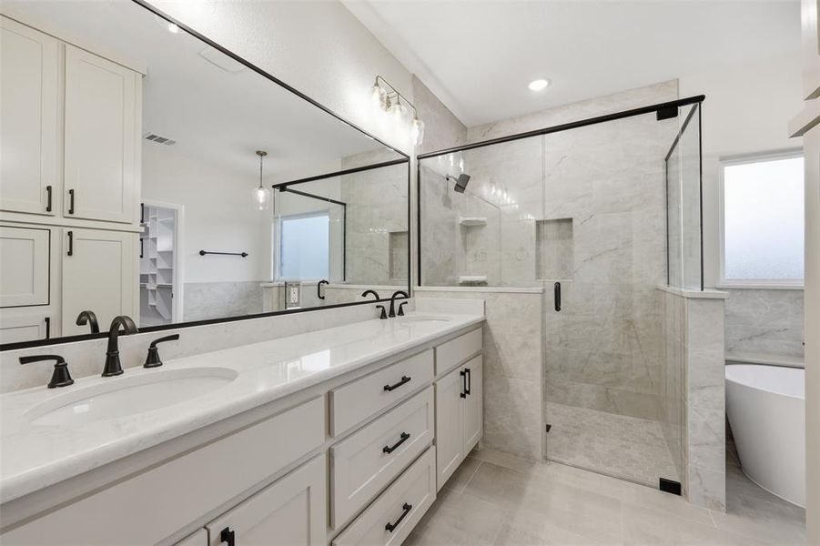 Furnished interior view inside a new home in , Weatherford (Image 13).