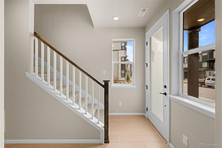 Spacious, unfurnished interior of a new home in Baseline, Broomfield (Image 39).