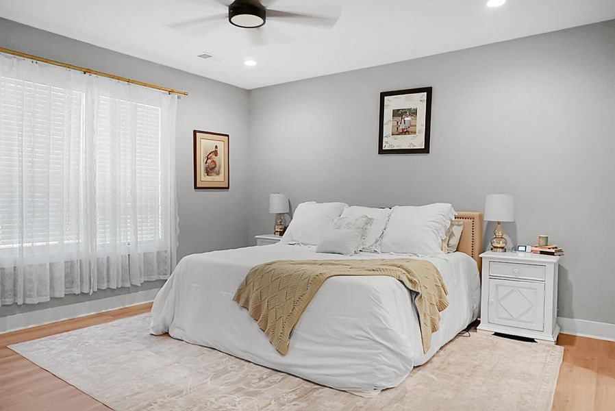 Furnished interior view inside a new home in , Walterboro (Image 15).