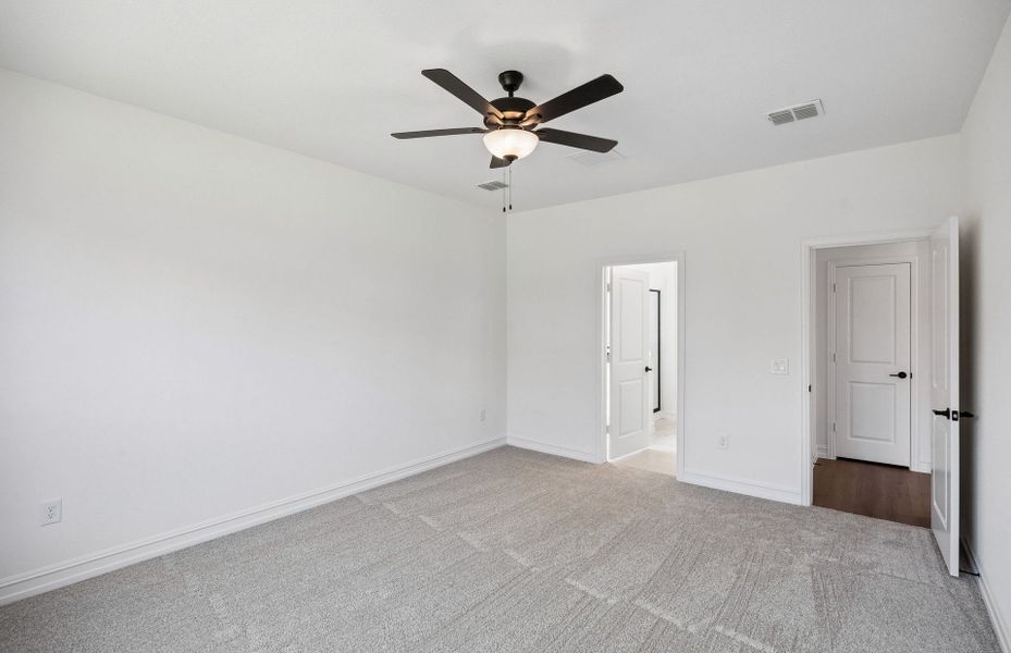 Spacious, unfurnished interior of a new home in Wilson Creek Meadows, Celina (Image 19). Spacious, unfurnished interior of a new home in Wilson Creek Meadows, Celina (Image 19).
