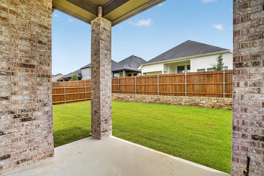 Exterior details and patio area of a home in Tavolo Park, Fort Worth (Image 20). Exterior details and patio area of a home in Tavolo Park, Fort Worth (Image 20).