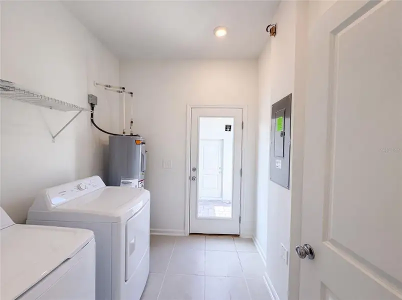 Furnished interior view inside a new home in , Apopka (Image 4).