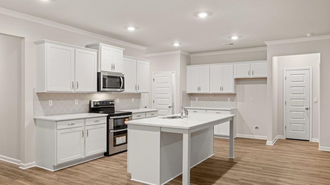 Representative furnished interior of a home built from the GROVER Express by D.R. Horton in Kingston Ranch at Lake Oconee, Buckhead (Image 11). Representative furnished interior of a home built from the GROVER Express by D.R. Horton in Kingston Ranch at Lake Oconee, Buckhead (Image 11).