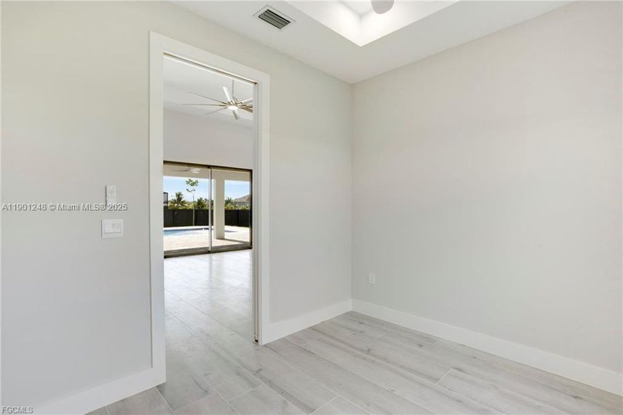 Spacious, unfurnished interior of a new home in , Cape Coral (Image 36). Spacious, unfurnished interior of a new home in , Cape Coral (Image 36).