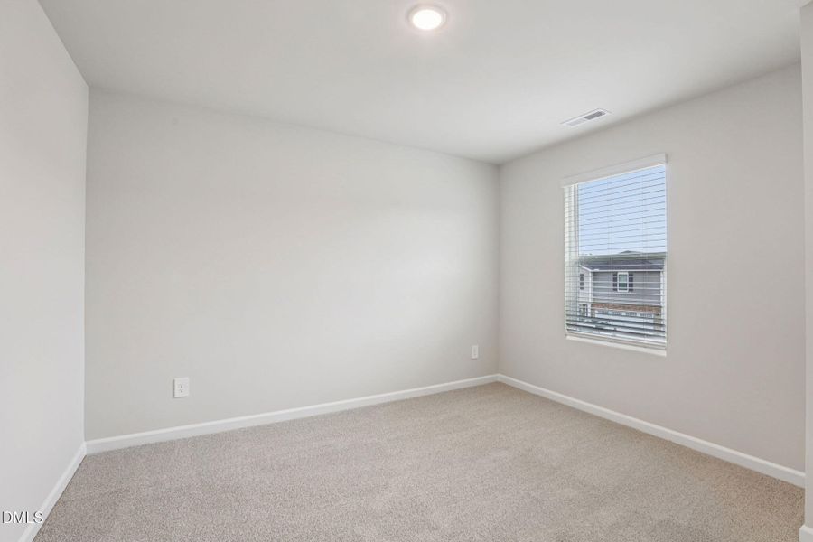 13-web-or-mls-Raleigh - Oak Manor - 641