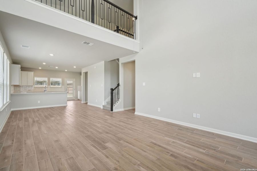 Spacious, unfurnished interior of a new home in Legendary Trails - Premier Series, Cibolo (Image 17).