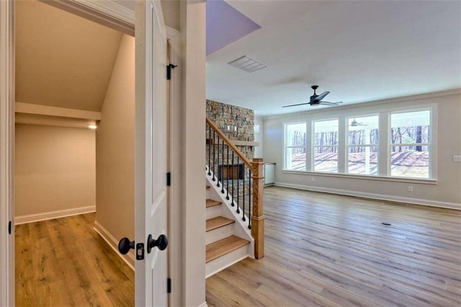 Spacious, unfurnished interior of a new home in , Clarkesville (Image 59).