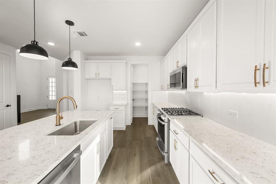 7409 Autumn Hill- Kitchen-4